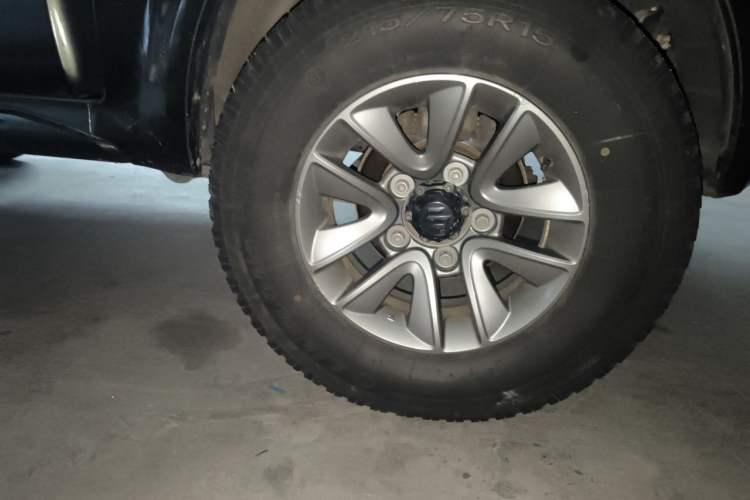 Used Suzuki Jimny 2015 1.3 AT JLX Right Front Wheel Hub