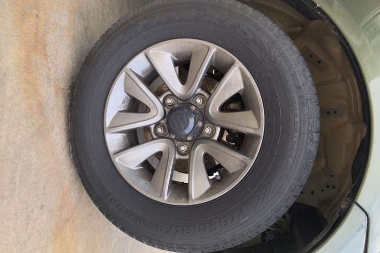 Used Suzuki Jimny 2015 1.3 AT JLX Right Front Wheel Hub