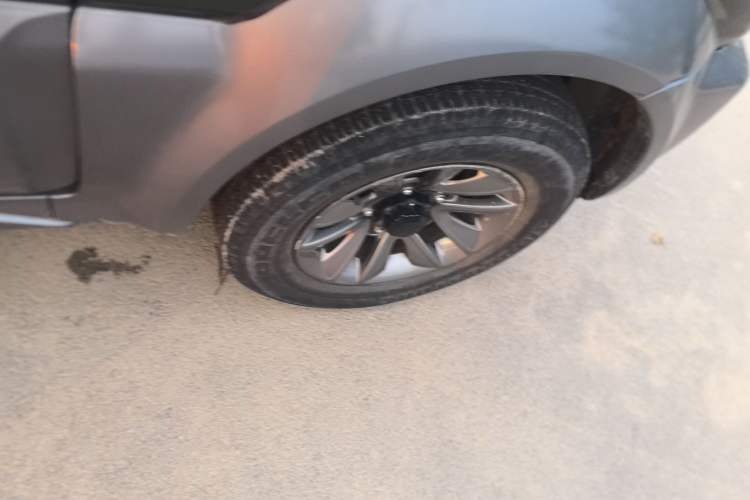 Used Suzuki Jimny 2015 1.3 AT Mode3 Navigation Edition Right Front Wheel Hub