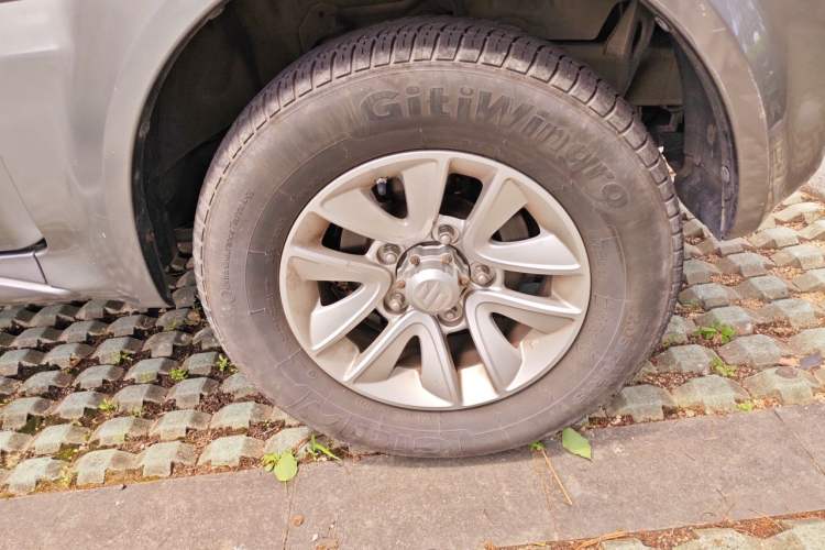 Used Suzuki Jimny 2015 1.3 AT Mode3 Navigation Edition Right Front Wheel Hub