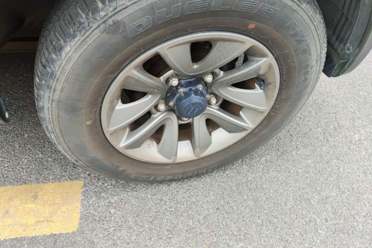 Used Suzuki Jimny 2015 1.3 AT JLX Right Front Wheel Hub