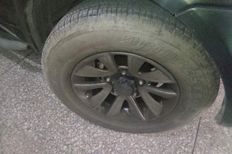 Used Suzuki Jimny 2015 1.3 AT JLX Right Front Wheel Hub