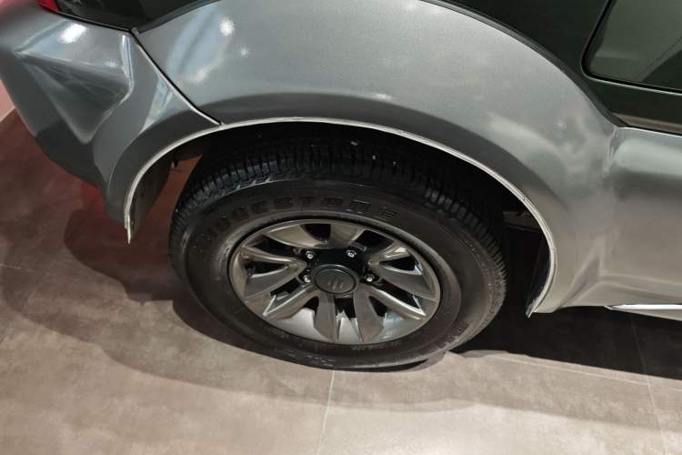 Used Suzuki Jimny 2015 1.3 AT Mode3 Navigation Edition Right Rear Wheel Hub