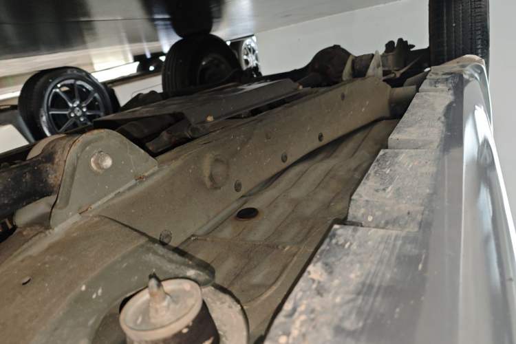 Used Suzuki Jimny 2015 1.3 AT Mode3 Navigation Edition Right Side Sill