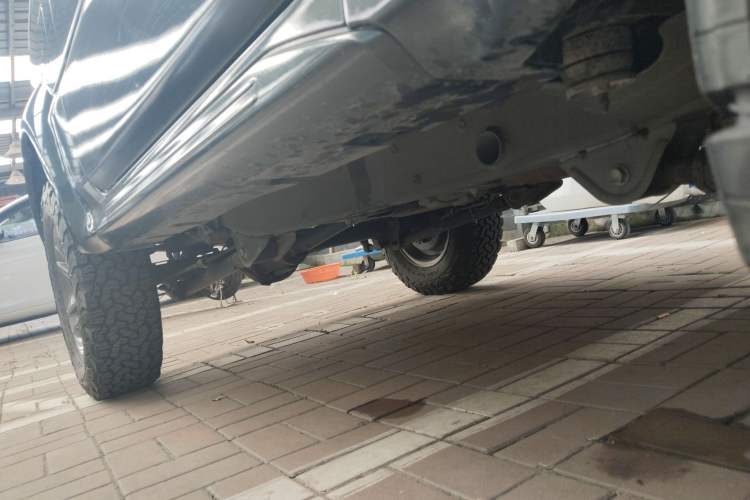 Used Suzuki Jimny 2015 1.3 AT JLX Right Side Sill
