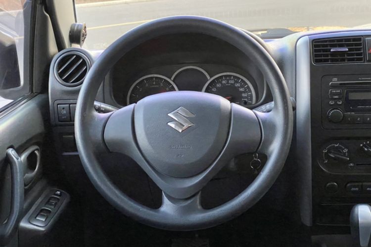 Used Suzuki Jimny 2015 1.3 AT JLX Steering Wheel