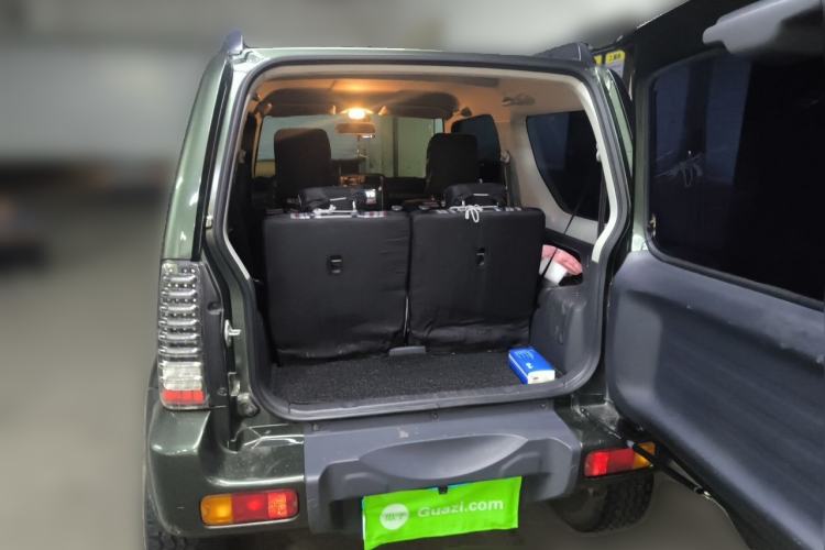 Used Suzuki Jimny 2015 1.3 AT JLX Trunk