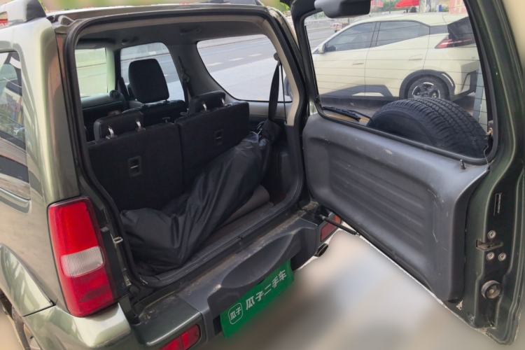 Used Suzuki Jimny 2015 1.3 AT JLX Trunk