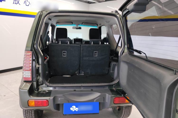 Used Suzuki Jimny 2015 1.3 AT JLX Trunk