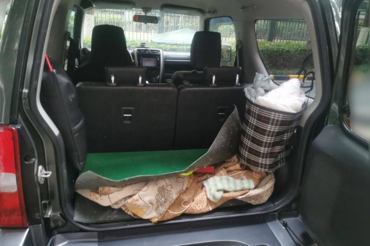 Used Suzuki Jimny 2015 1.3 AT Mode3 Navigation Edition Trunk