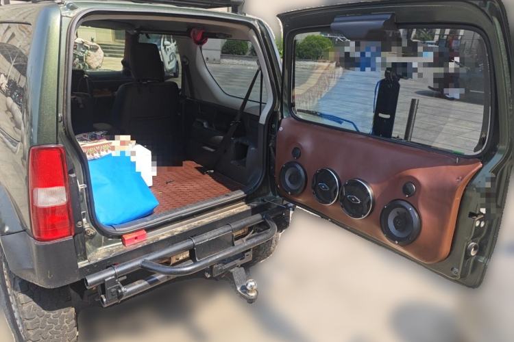 Used Suzuki Jimny 2015 1.3 AT JLX Trunk
