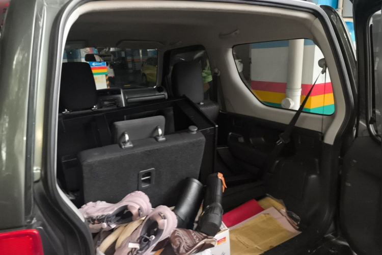 Used Suzuki Jimny 2015 1.3 AT JLX Trunk