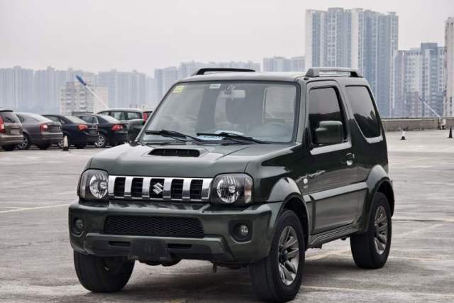 Ojetý Suzuki Jimny 2015 1.3 AT JLX