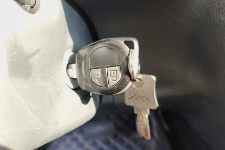 Used Suzuki Jimny 2015 1.3 AT Mode3 Navigation Edition Vehicle Key