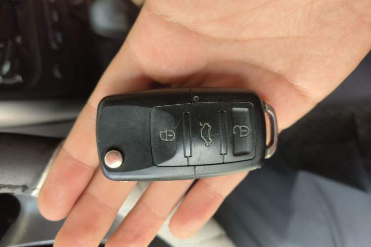 Used Suzuki Jimny 2015 1.3 AT JLX Vehicle Key