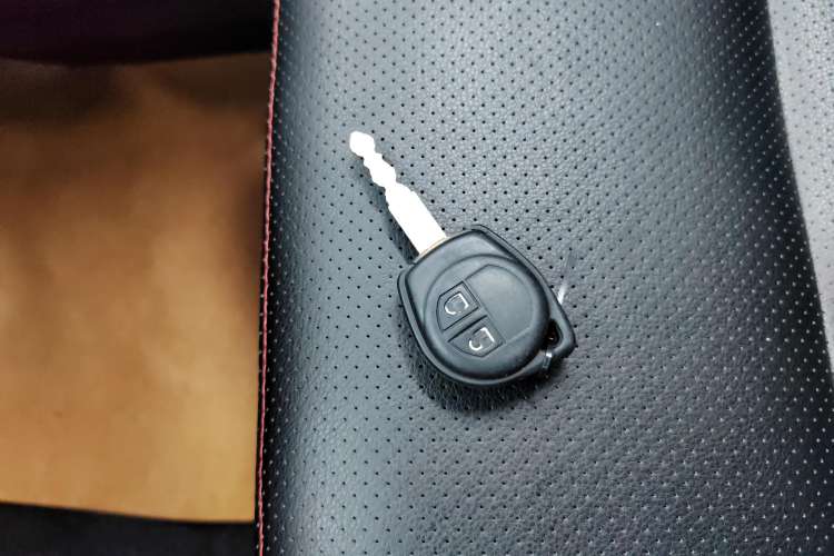 Used Suzuki Jimny 2015 1.3 AT JLX Vehicle Key
