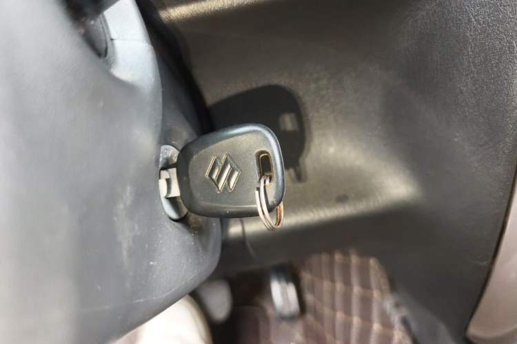 Used Suzuki Jimny 2015 1.3 AT Mode3 Navigation Edition Vehicle Key