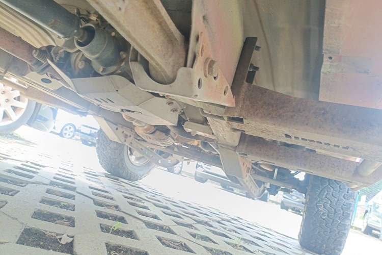 Used Suzuki Jimny 2015 1.3 AT JLX Chassis Rear Right