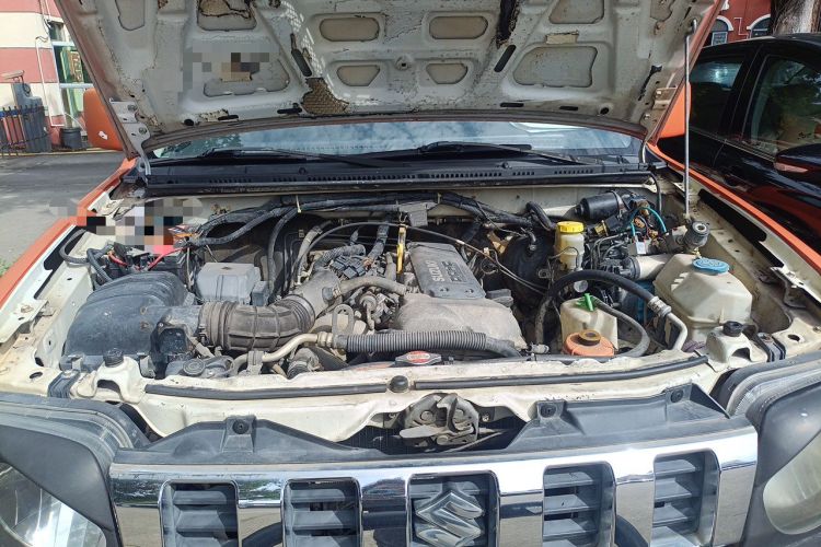 Used Suzuki Jimny 2015 1.3 AT JLX Engine Bay
