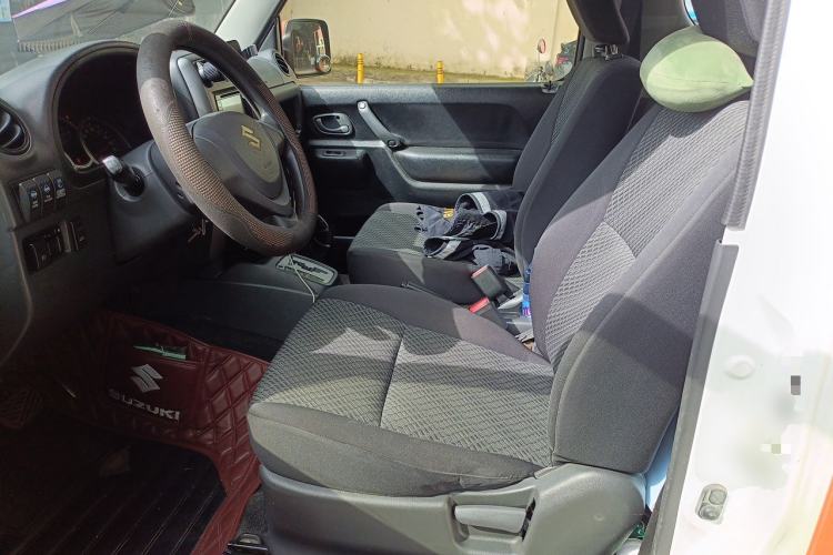 Used Suzuki Jimny 2015 1.3 AT JLX Left Front Seat