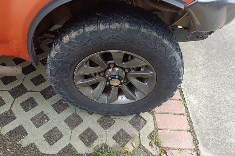 Used Suzuki Jimny 2015 1.3 AT JLX Right Front Wheel Hub