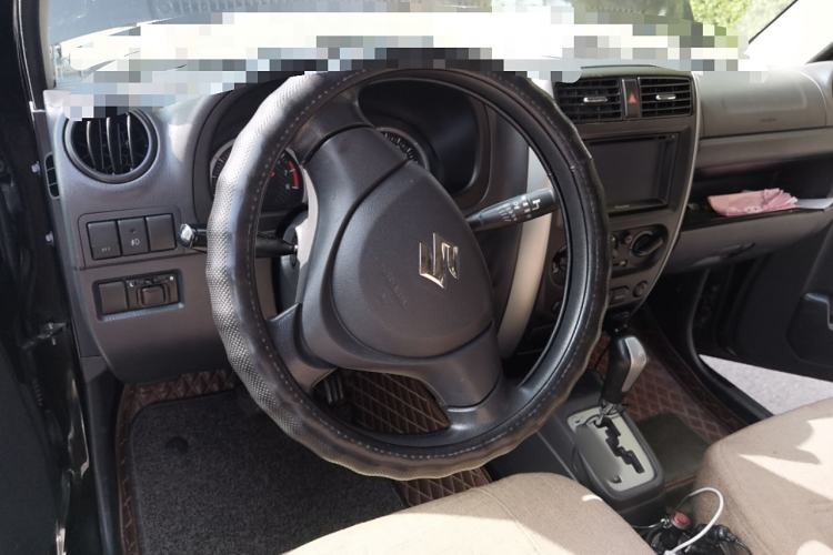 Used Suzuki Jimny 2015 1.3L AT JLX Navigation Edition Steering Wheel
