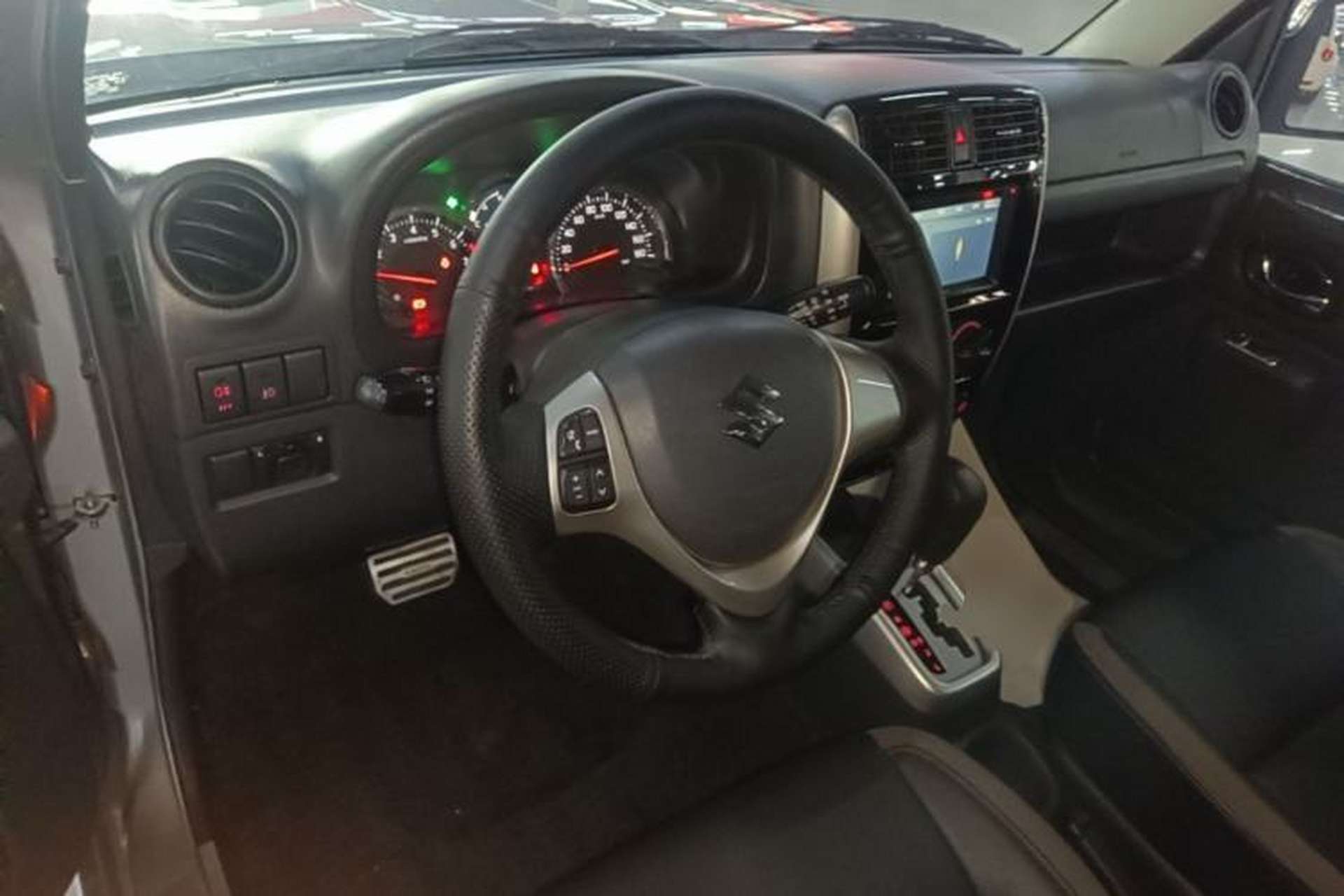 Used Suzuki Jimny 2015 1.3 AT Mode3 Navigation Edition Center Console