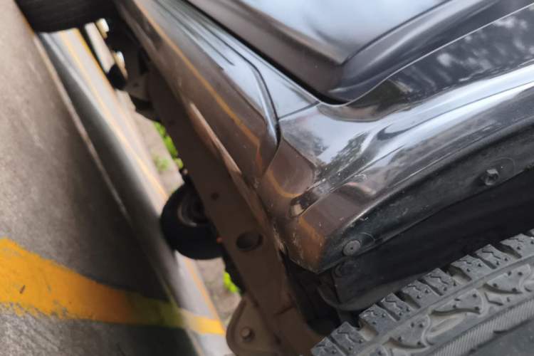 Used Suzuki Jimny 2015 1.3 AT JLX Chassis Front Right