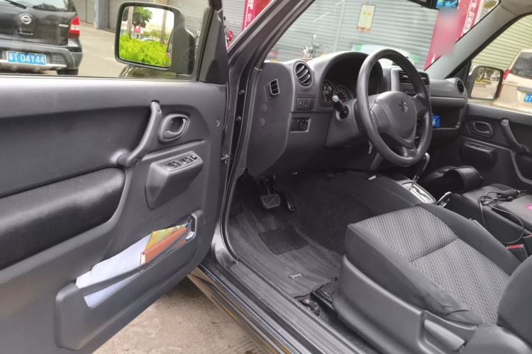 Used Suzuki Jimny 2015 1.3 AT JLX Driver Seat