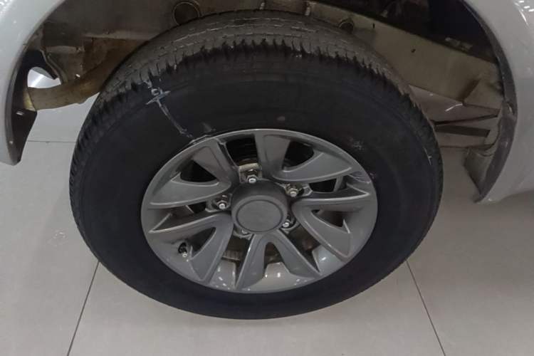 Used Suzuki Jimny 2015 1.3 AT Mode3 Navigation Edition Exterior 5