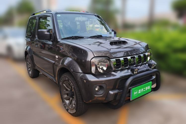 Used Suzuki Jimny 2015 1.3 AT JLX Front Right 45 Deg