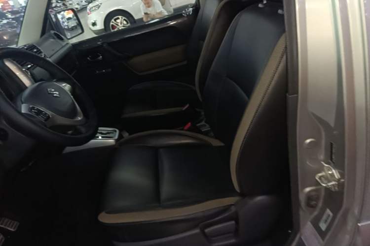 Used Suzuki Jimny 2015 1.3 AT Mode3 Navigation Edition Left Rear Seat