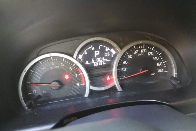 Used Suzuki Jimny 2015 1.3 AT JLX Odometer Close Up