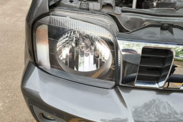 Used Suzuki Jimny 2015 1.3 AT JLX Right Front Headlight