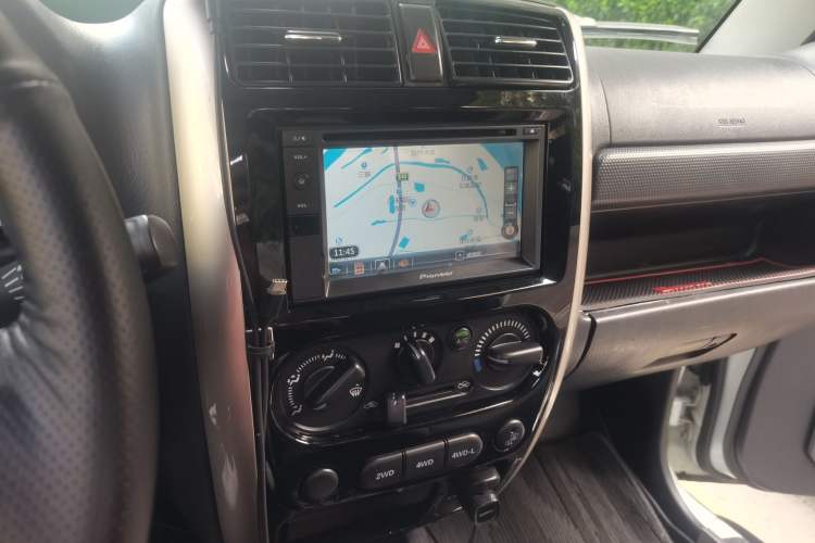 Used Suzuki Jimny 2015 1.3 AT Mode3 Navigation Edition Audio And AC Panel