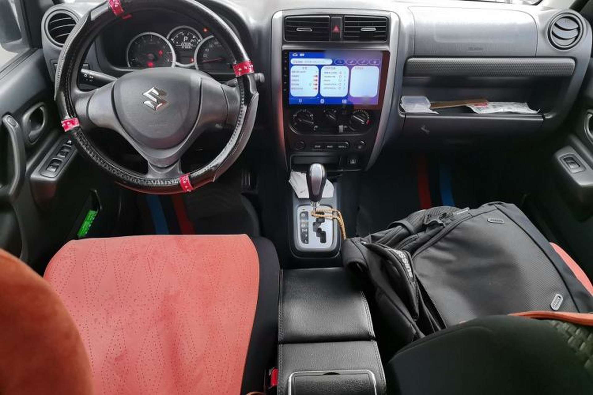 Used Suzuki Jimny 2015 1.3 AT JLX Center Console