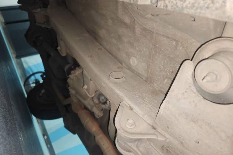 Used Suzuki Jimny 2015 1.3 AT JLX Chassis Front Right