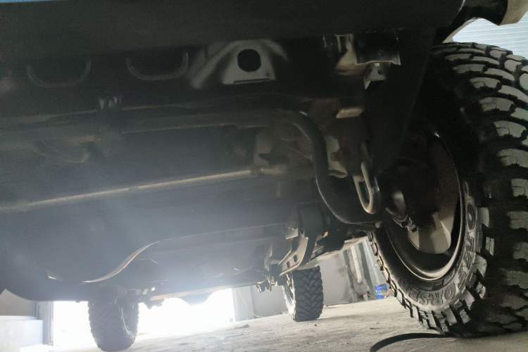 Used Suzuki Jimny 2015 1.3 AT JLX Chassis Front