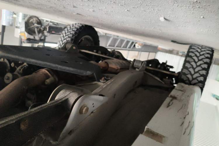 Used Suzuki Jimny 2015 1.3 AT JLX Chassis Rear Left