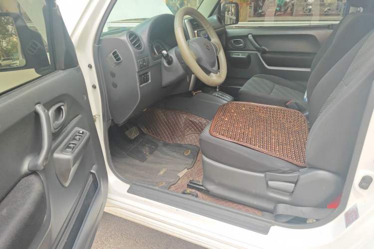 Used Suzuki Jimny 2015 1.3 AT JLX Driver Seat