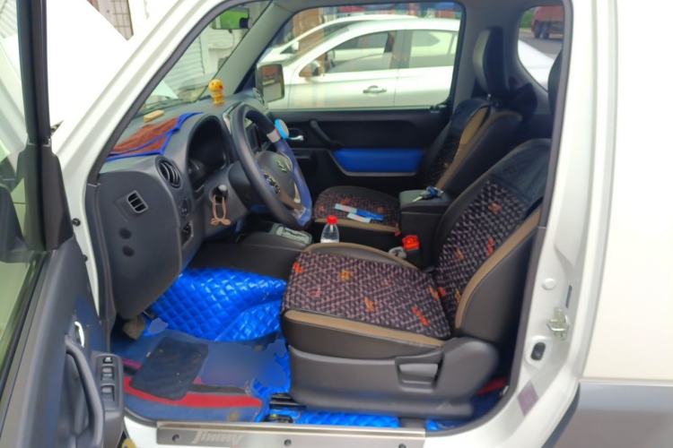 Used Suzuki Jimny 2015 1.3 AT Mode3 Navigation Edition Driver Seat