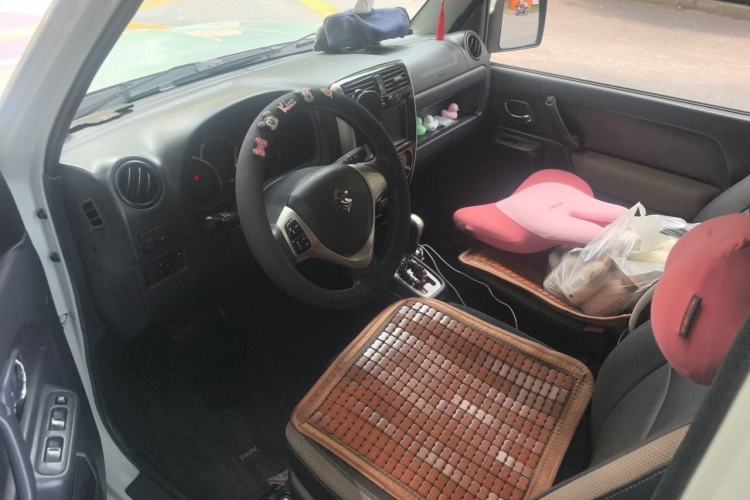 Used Suzuki Jimny 2015 1.3 AT Mode3 Navigation Edition Driver Seat