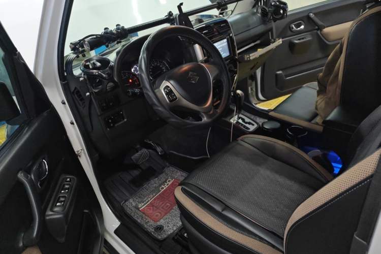 Used Suzuki Jimny 2015 1.3 AT Mode3 Navigation Edition Driver Seat