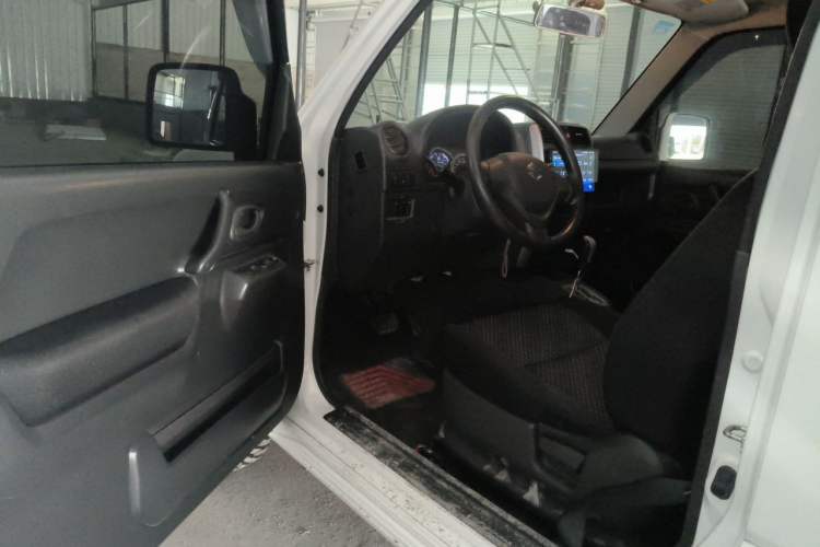 Used Suzuki Jimny 2015 1.3 AT JLX Driver Seat