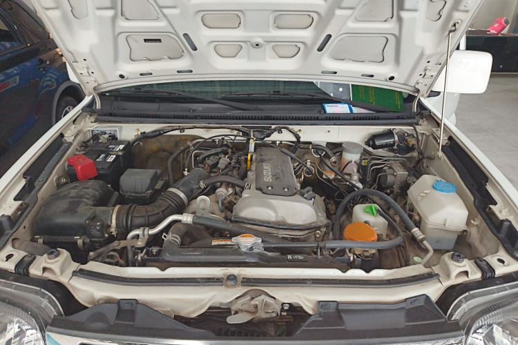 Used Suzuki Jimny 2015 1.3 MT JLX Engine Bay
