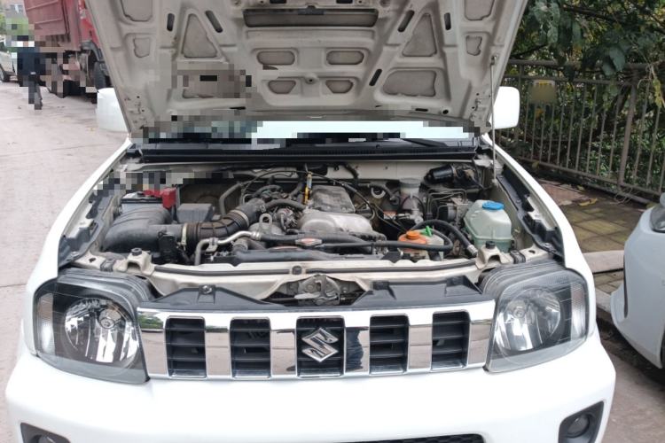 Used Suzuki Jimny 2015 1.3 AT JLX Engine Bay