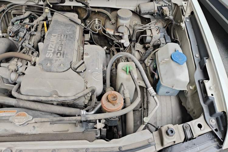 Used Suzuki Jimny 2015 1.3 AT Mode3 Navigation Edition Engine Bay Left