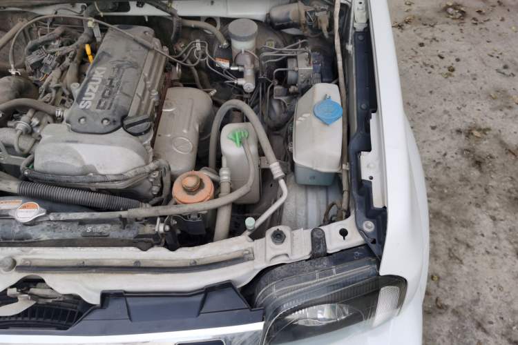 Used Suzuki Jimny 2015 1.3L AT JLX Navigation Edition Engine Bay Left