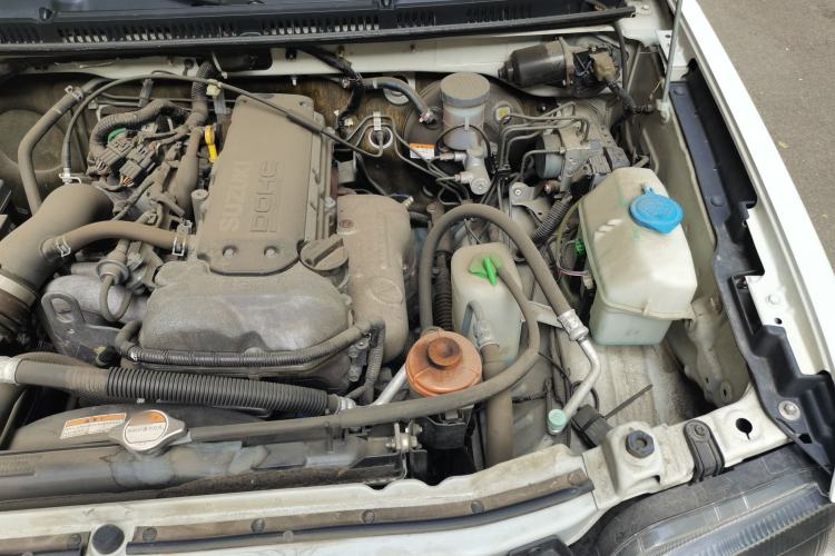 Used Suzuki Jimny 2015 1.3 AT JLX Engine Bay Left