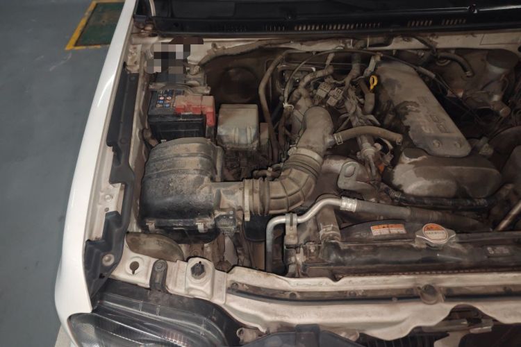 Used Suzuki Jimny 2015 1.3 AT JLX Engine Bay Right